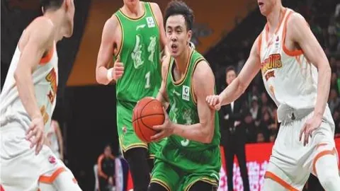 《罗伯特-桑切斯自信宣言：不懈追求，稳定发挥，满意自我风采》